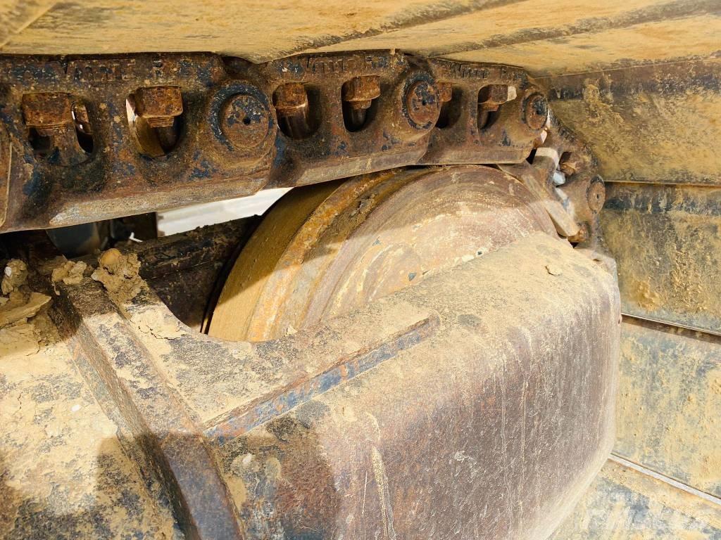 CAT 330-07a Pelle sur chenilles