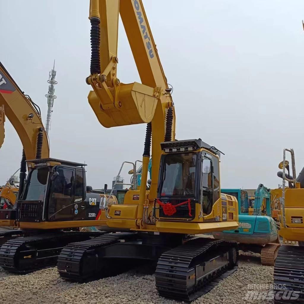 Komatsu PC 220 Pelle sur chenilles