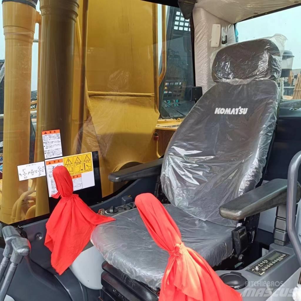 Komatsu PC 220 Pelle sur chenilles