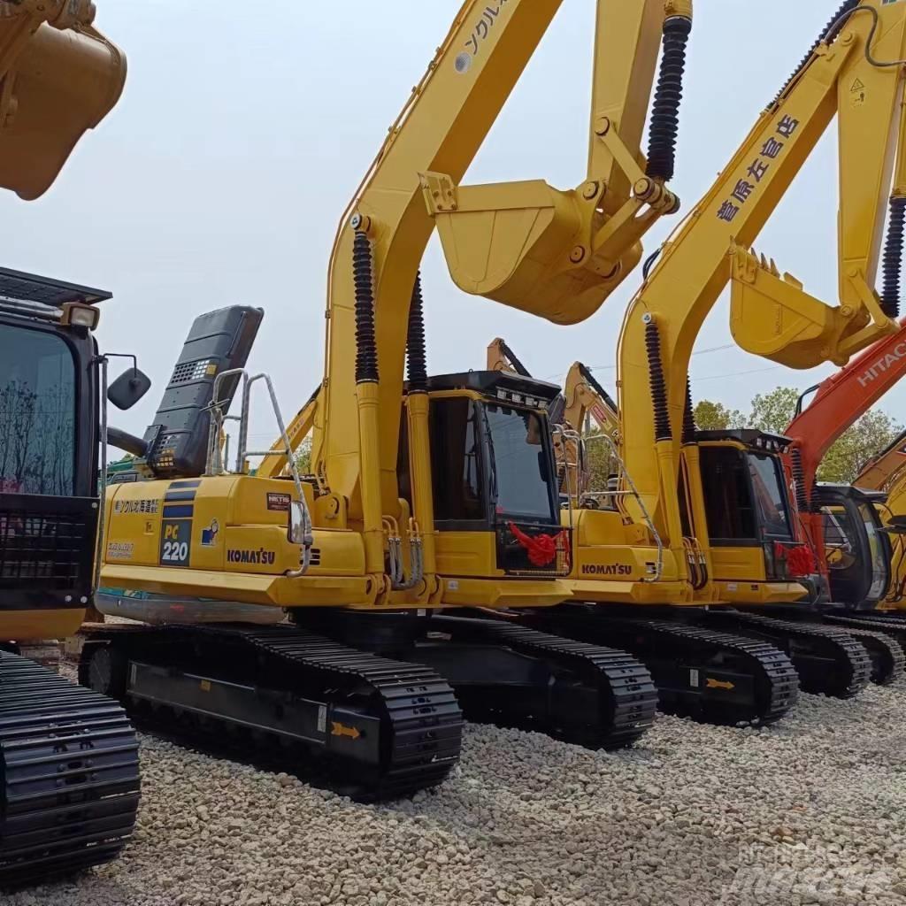 Komatsu PC 220 Pelle sur chenilles
