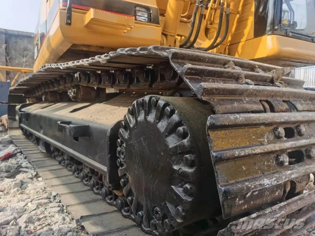 CAT 320BL Pelle sur chenilles