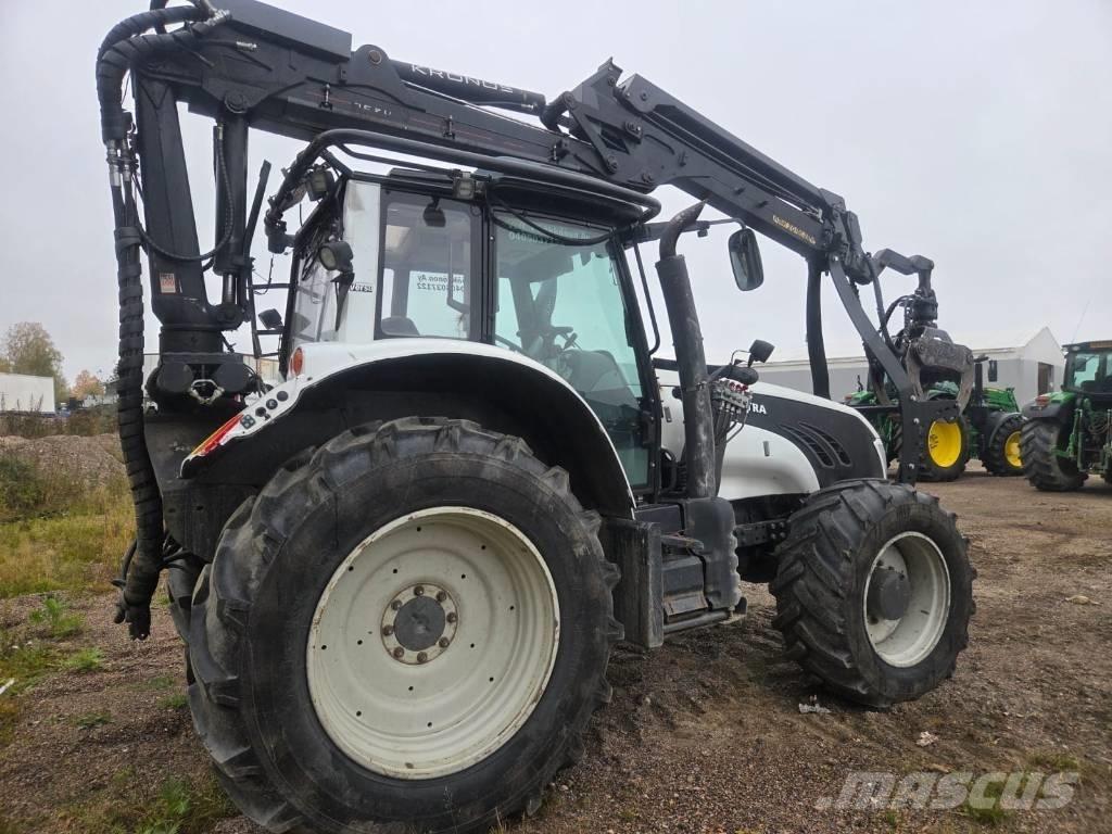 Valtra T 163 Tracteur