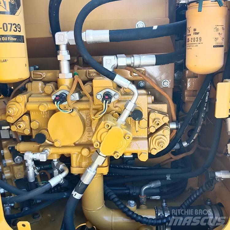 CAT 312 D Pelle sur chenilles