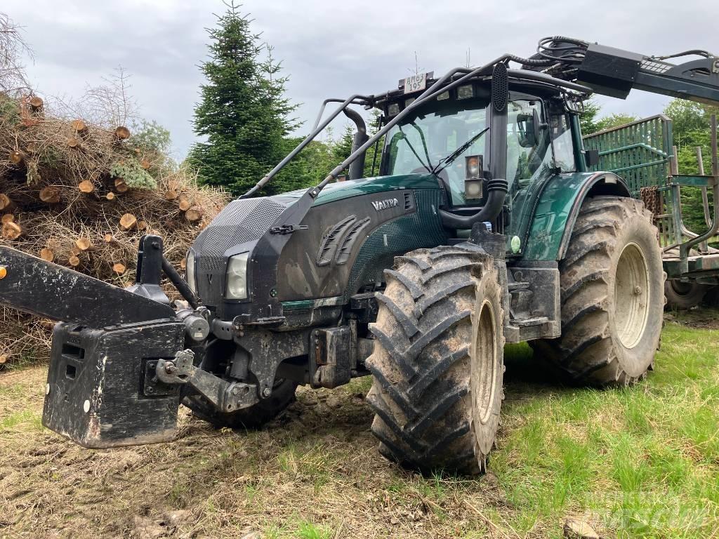 Valtra T 213 V Tracteurs forestiers