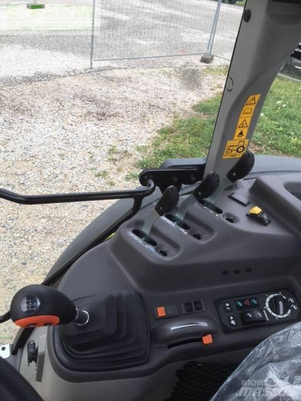 CLAAS axos 240 Tracteur
