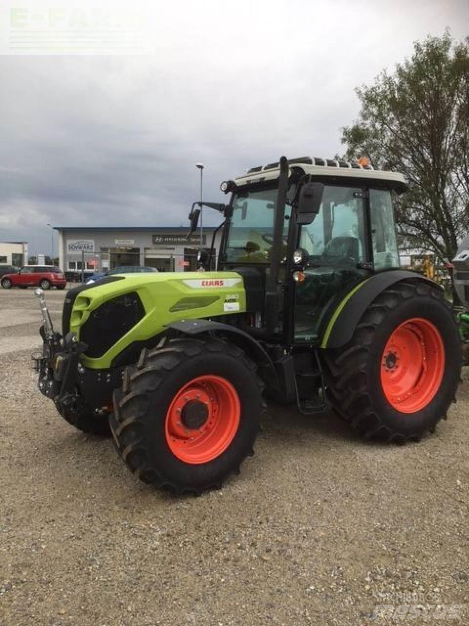 CLAAS axos 240 Tracteur