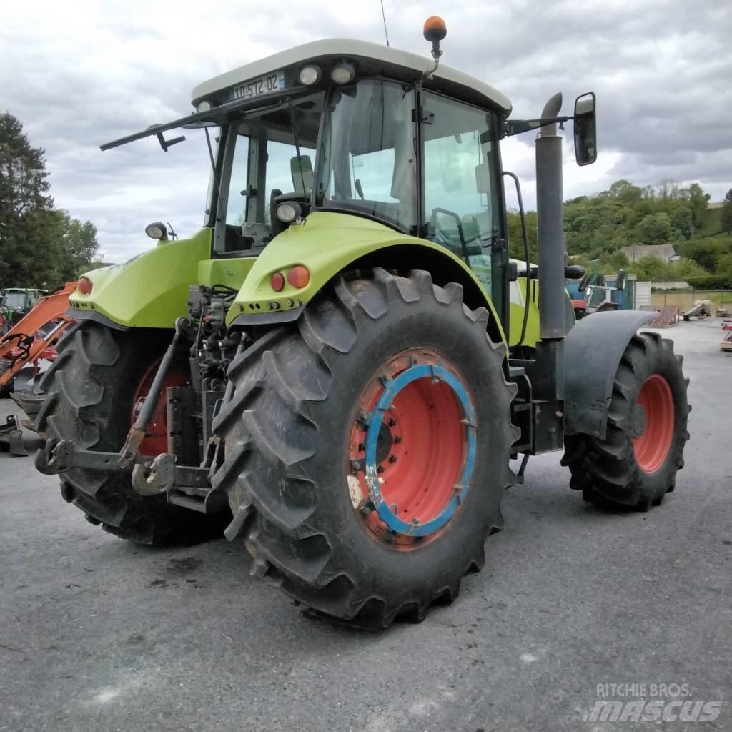 CLAAS Arion 640 Tracteur