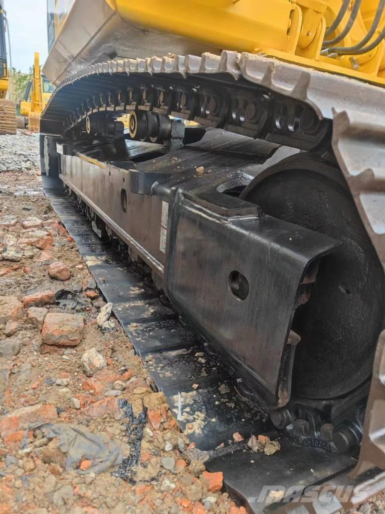 Komatsu PC 200-8 Pelle sur chenilles