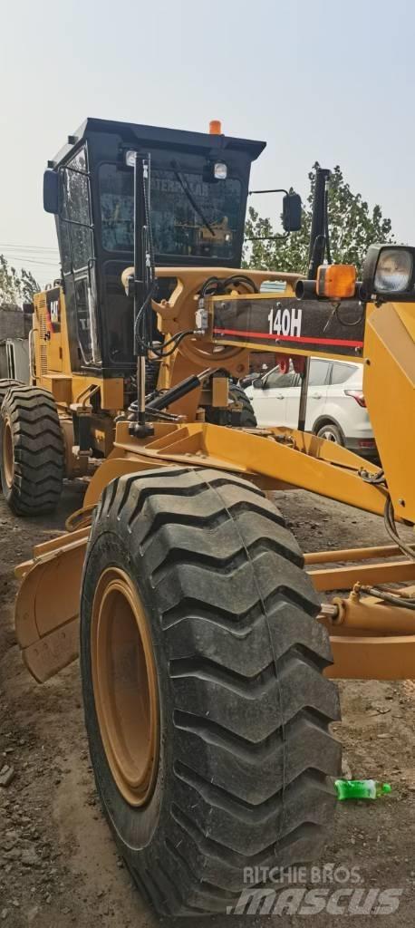 CAT 140 H Niveleuse