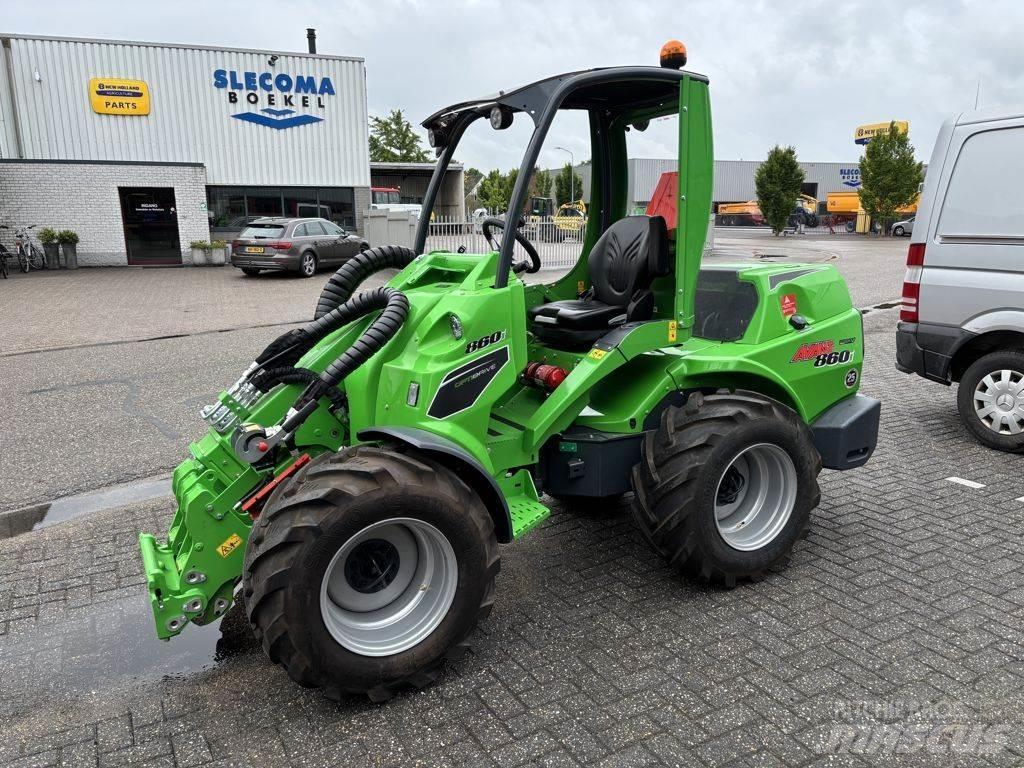 Avant 860i TDL + Chargeuse sur pneus