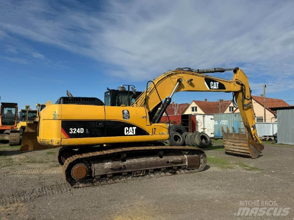 CAT 324 D L Pelle sur chenilles