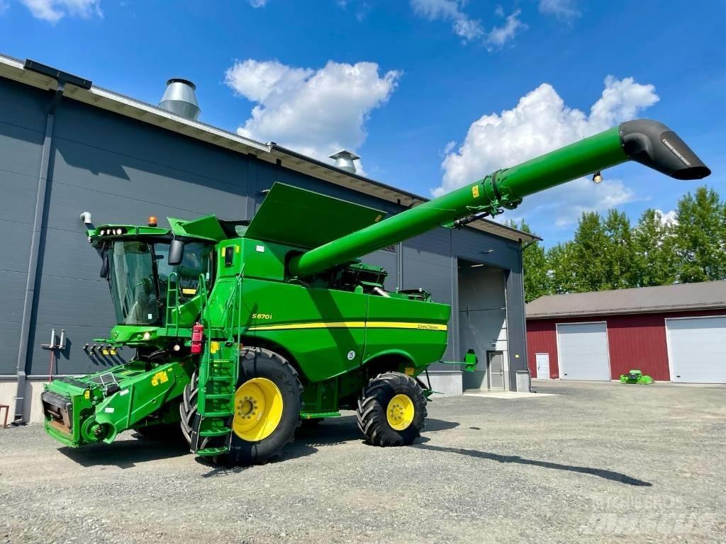 John Deere S 670 i Moissonneuse batteuse