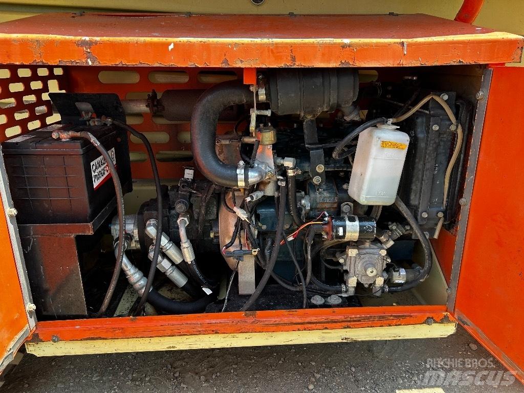 JLG 260 MRT Nacelle ciseaux