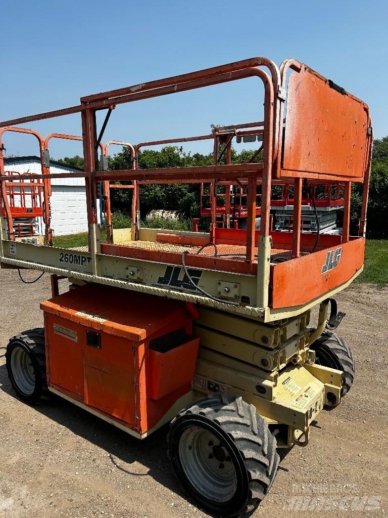 JLG 260 MRT Nacelle ciseaux