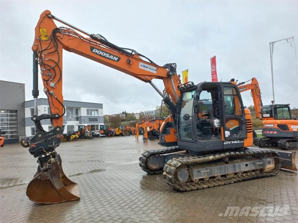 Develon DX140LCR-5 Pelle sur chenilles