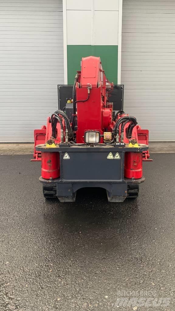 Unic URW 506 Mini grue