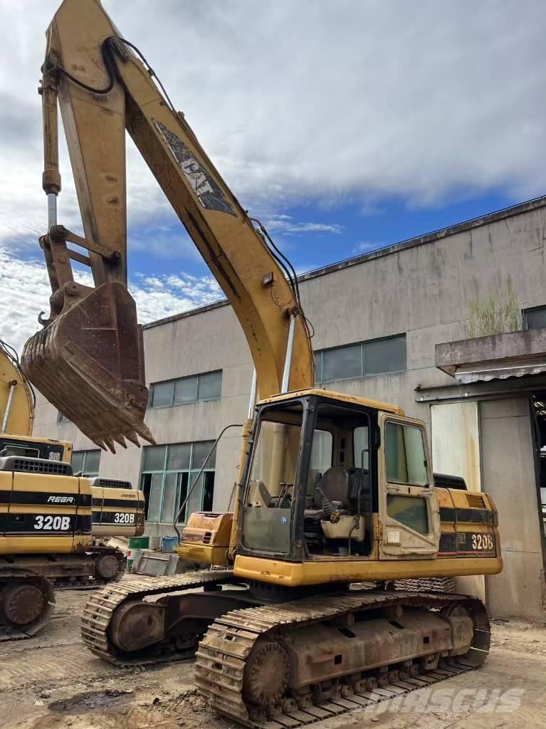 CAT 320 B L Pelle sur chenilles