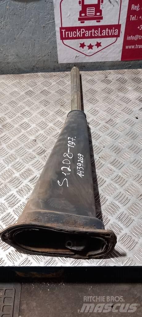 Scania 94 D.   1439269 Cabines