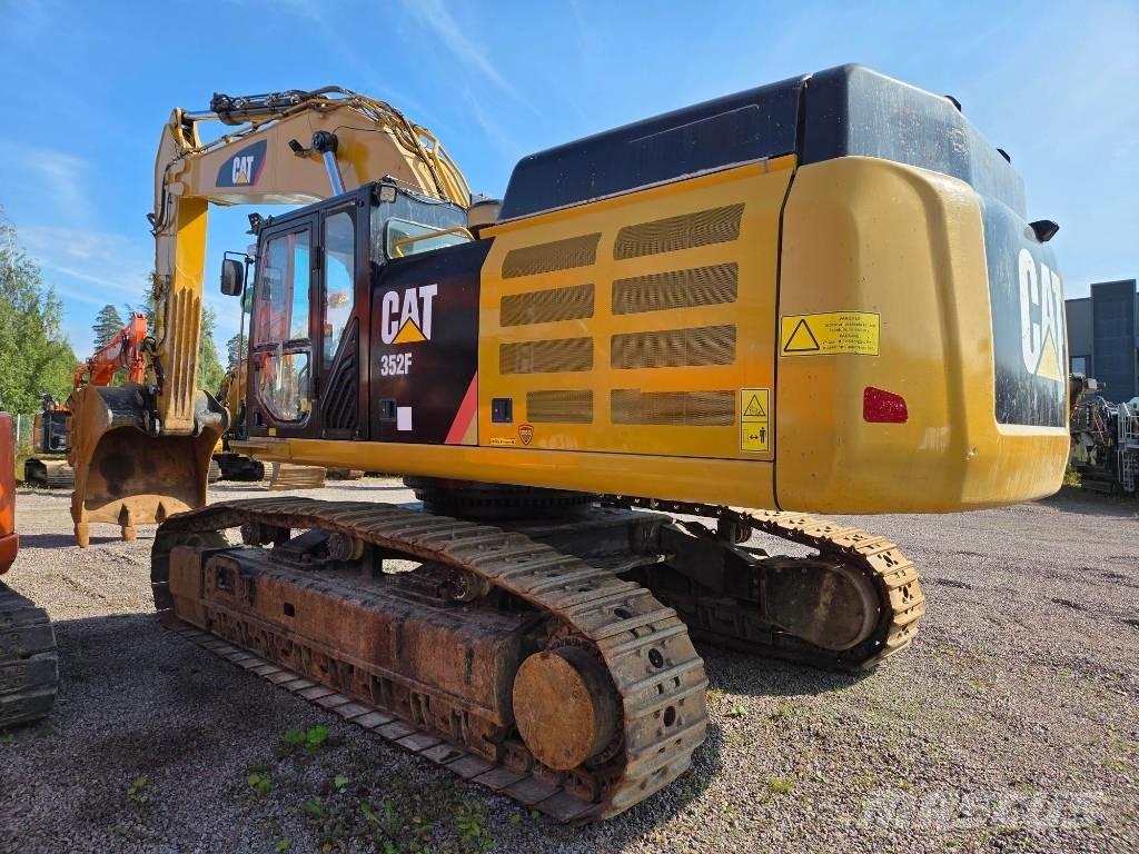 CAT 352 F Pelle sur chenilles