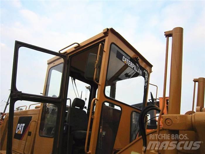 CAT 140 G Niveleuse