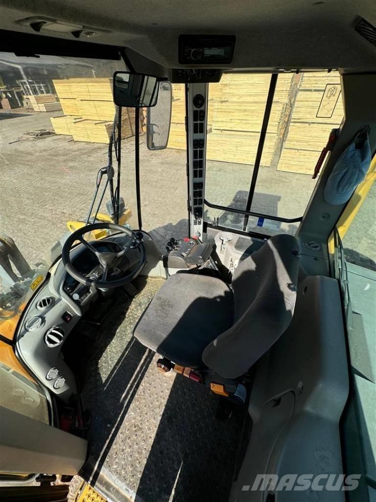 Volvo L 60 F Chargeuse sur pneus
