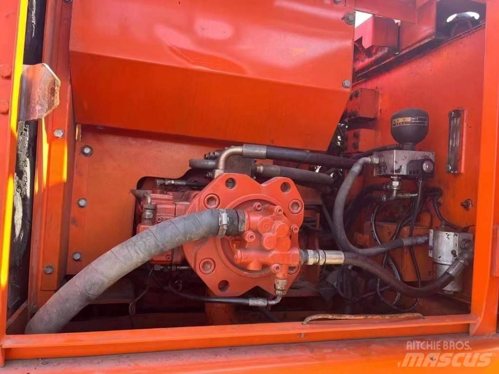 Doosan DH 150 LC-7 Pelle sur chenilles