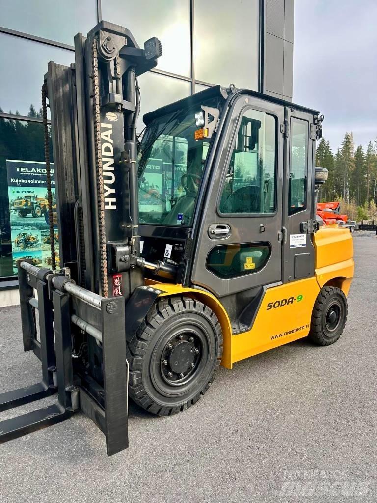 Hyundai 50DA-9 Chariots diesel
