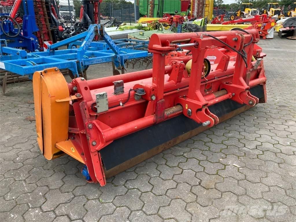 Dücker UM 30 FV Autres matériels de fenaison