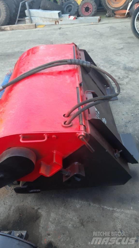 Bobcat 110 Balayeuse / Autolaveuse