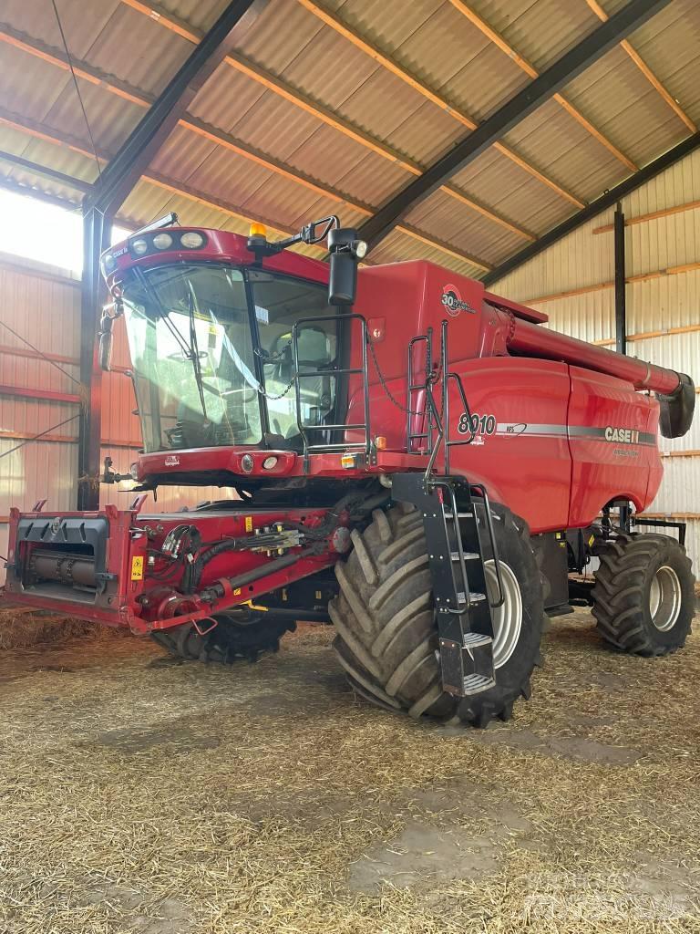 Case IH 8010 Moissonneuse batteuse
