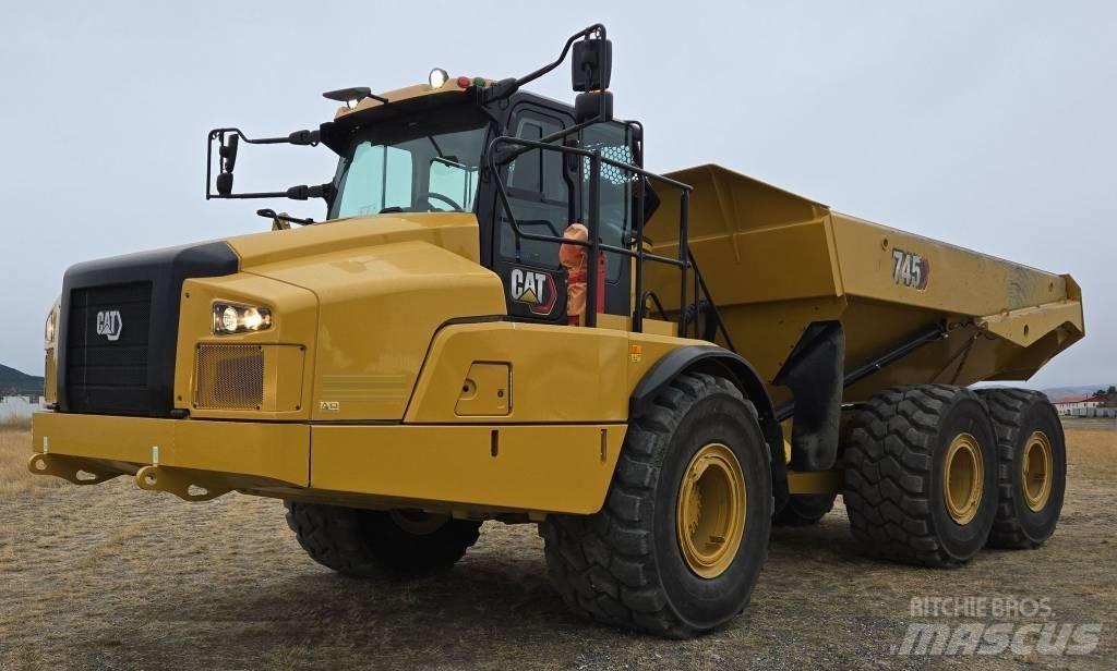 CAT 745 Tombereau articulé