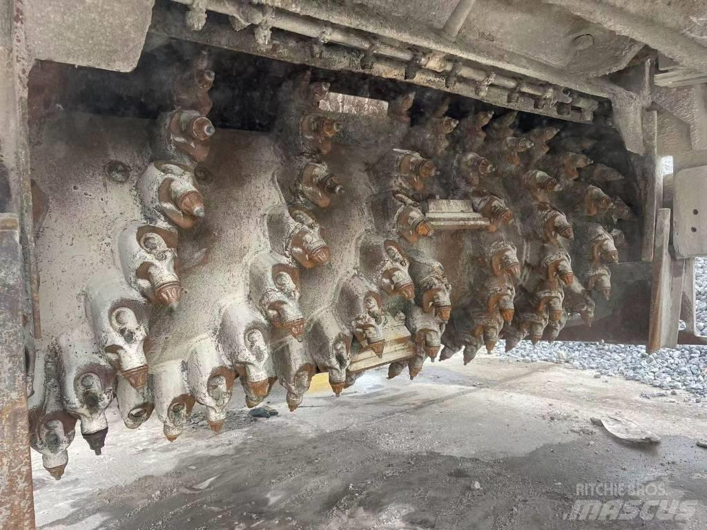 Wirtgen W2000 Fraiseuse à froid