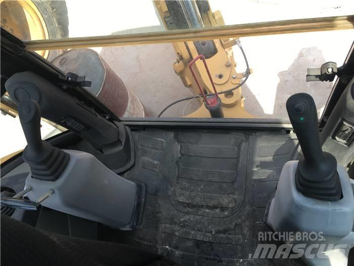 CAT 420 F Tractopelle