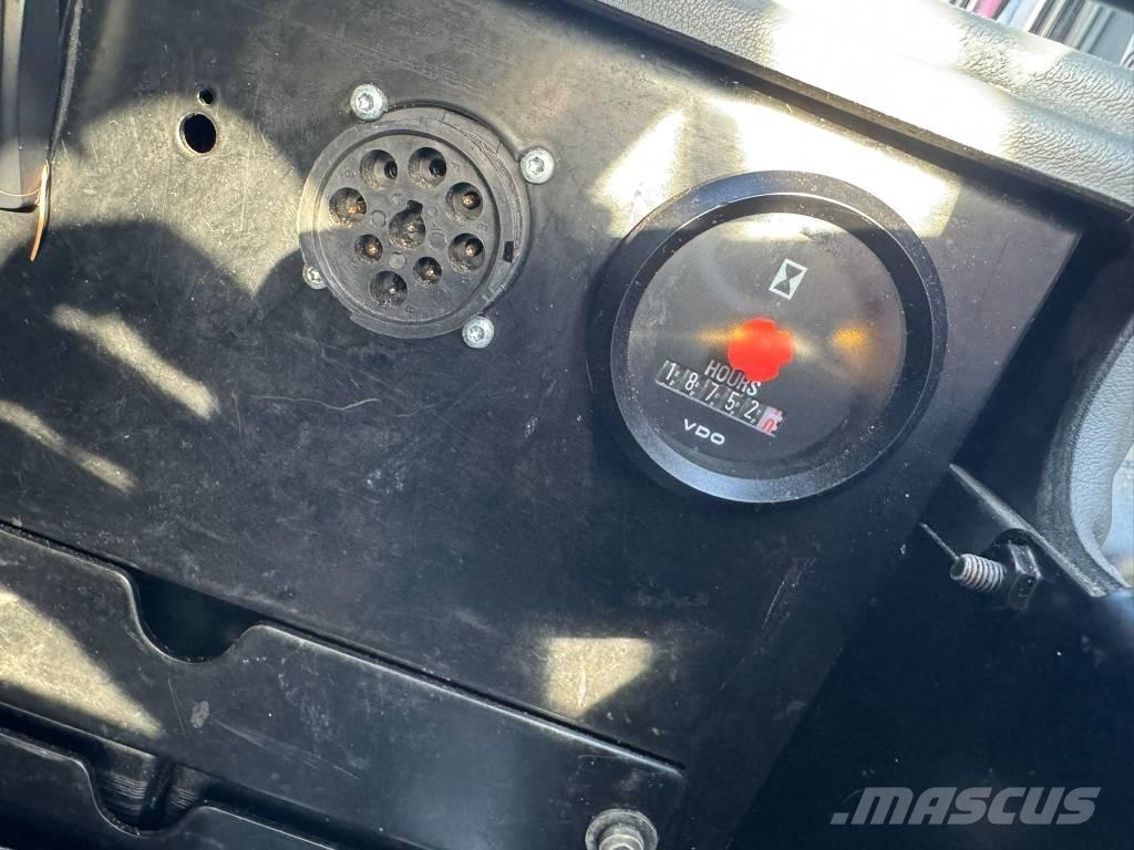 John Deere 1010 E Porteur