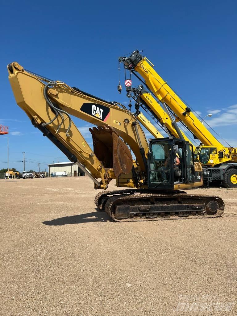 CAT 320 D L Pelle sur chenilles