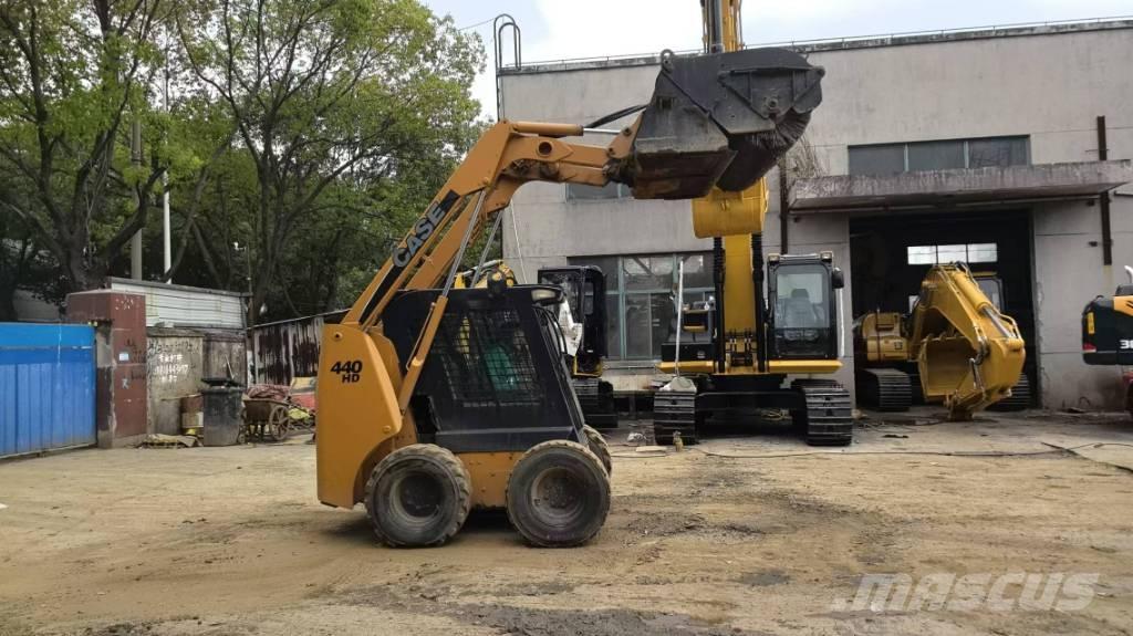 CASE 440 HD Chargeuse compacte