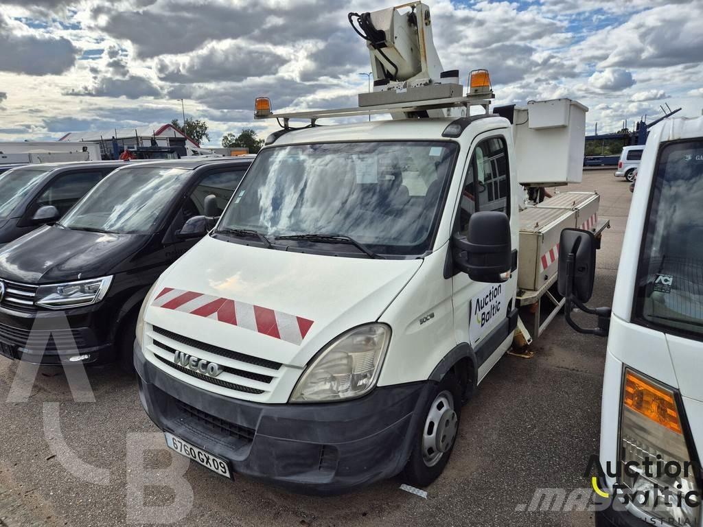Iveco 50C18 Camion nacelle