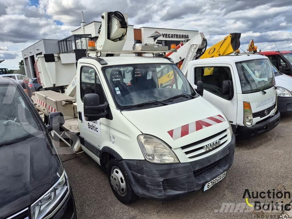 Iveco 50C18 Camion nacelle