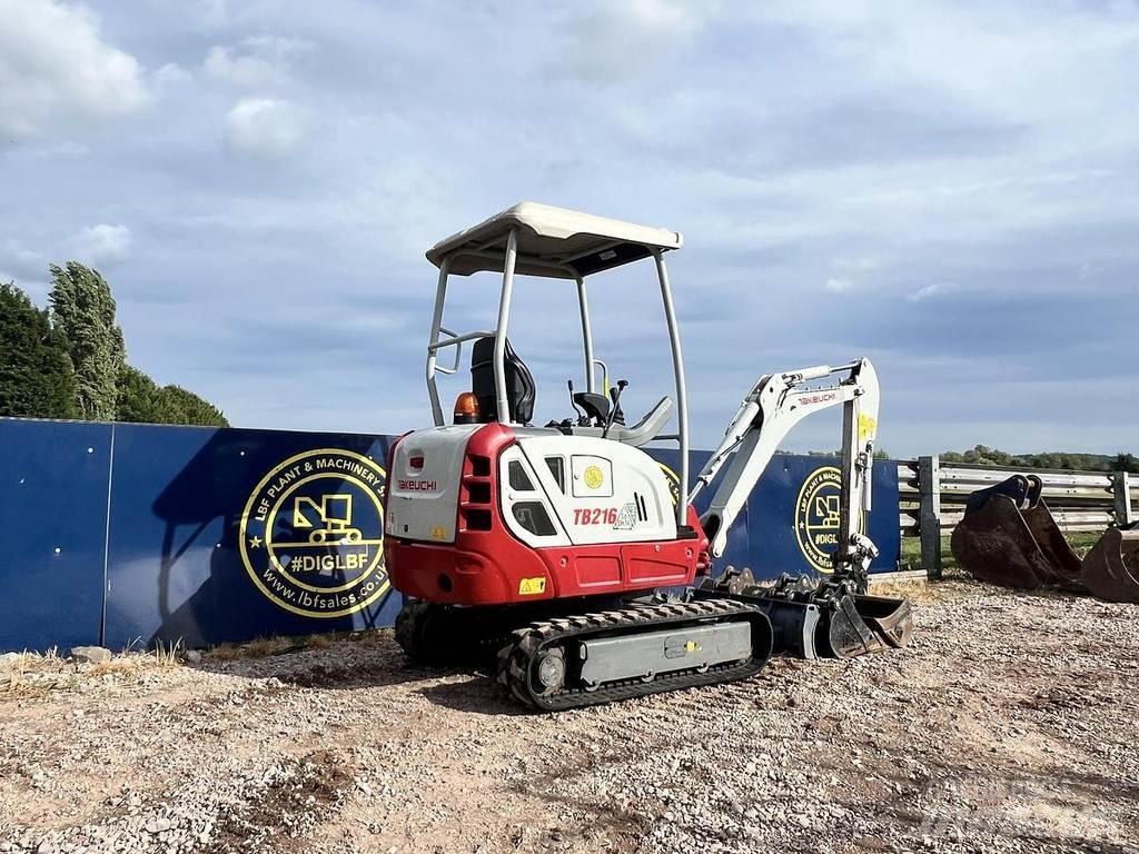 Takeuchi TB216 Pelle spéciale