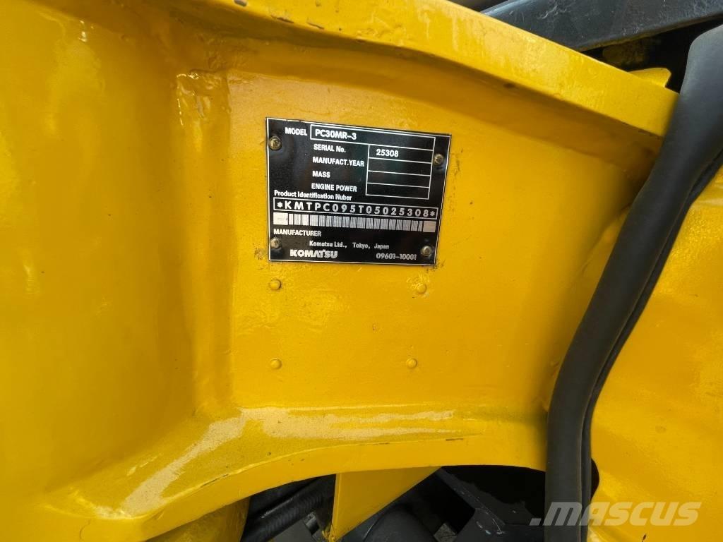 Komatsu PC 30 Mini pelle < 7t