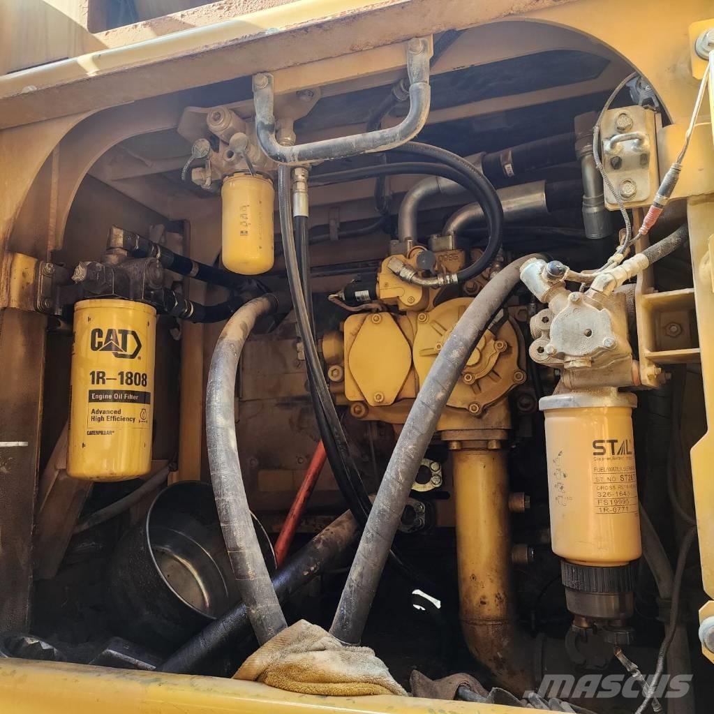 CAT 349F Pelle sur chenilles