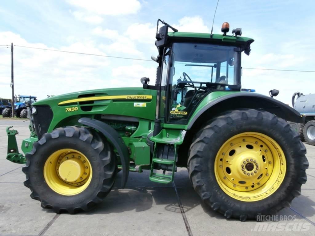 John Deere 7830 TLS Tracteur