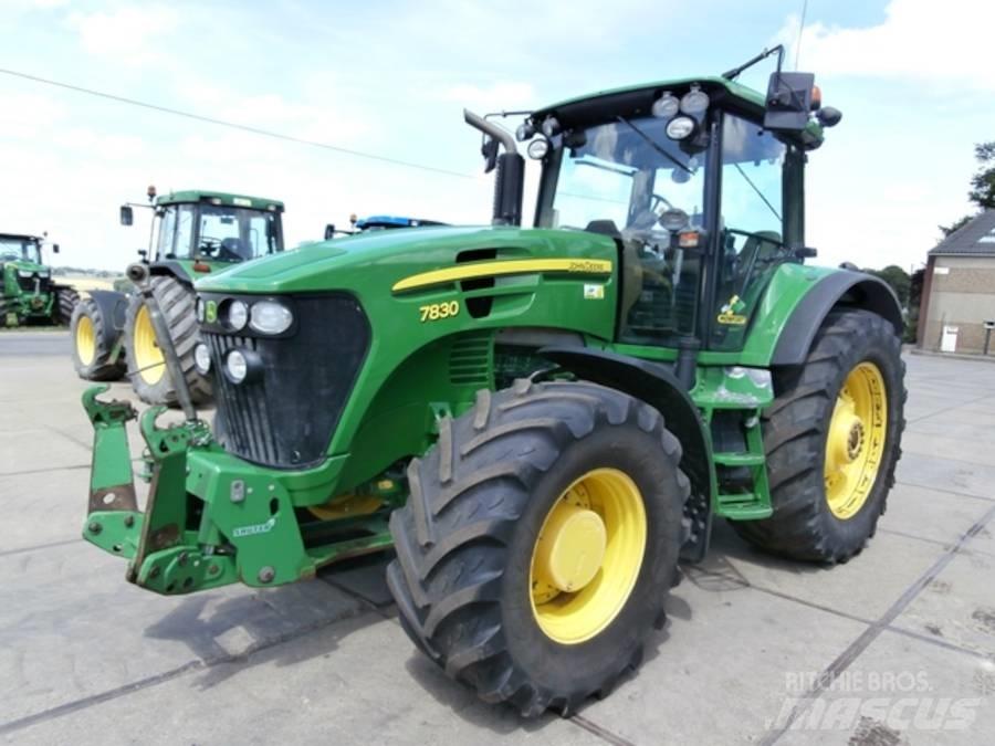 John Deere 7830 TLS Tracteur