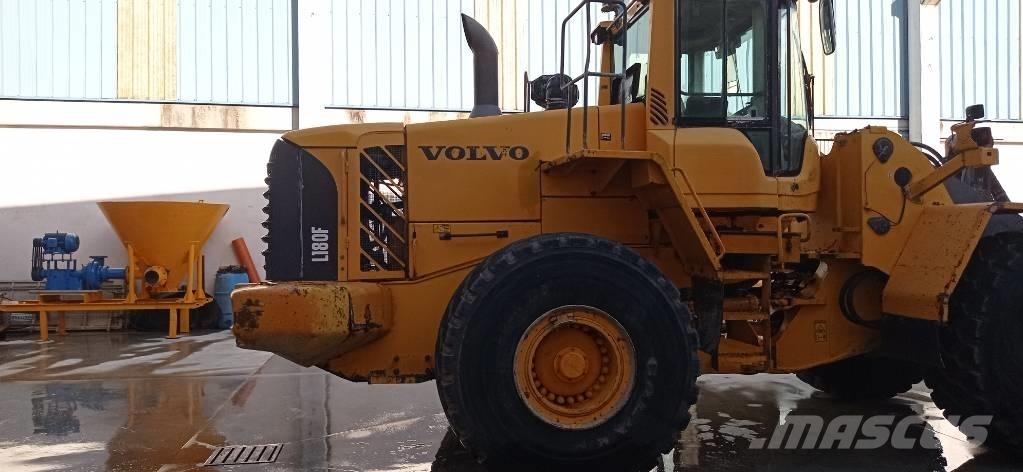 Volvo L 180 F Chargeuse sur pneus