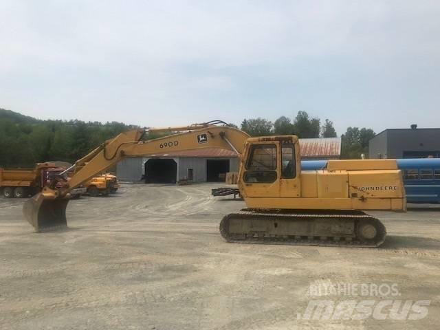 John Deere 690 D Pelle sur chenilles