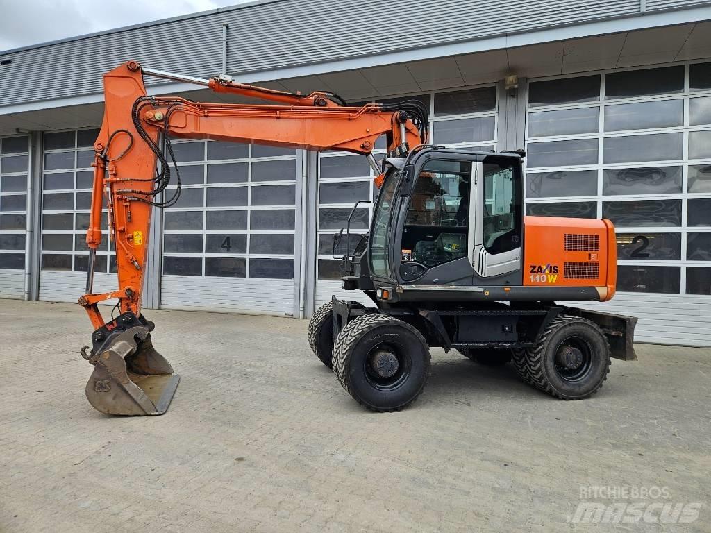 Hitachi ZX140W-3 Pelle sur pneus