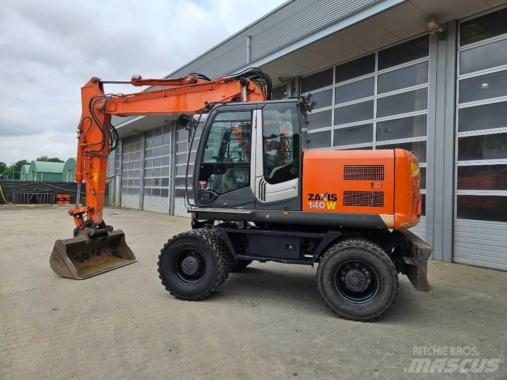 Hitachi ZX140W-3 Pelle sur pneus