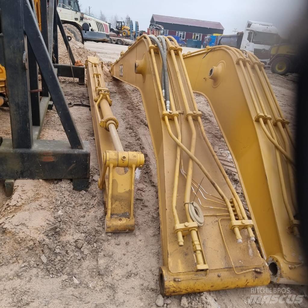  BRAND NEW BOOMS Pelle sur chenilles