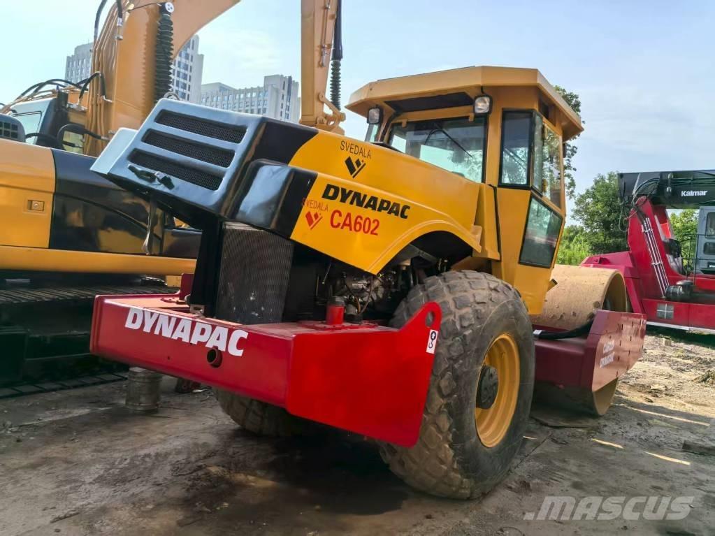 Dynapac CA 602 D Rouleaux monocylindre