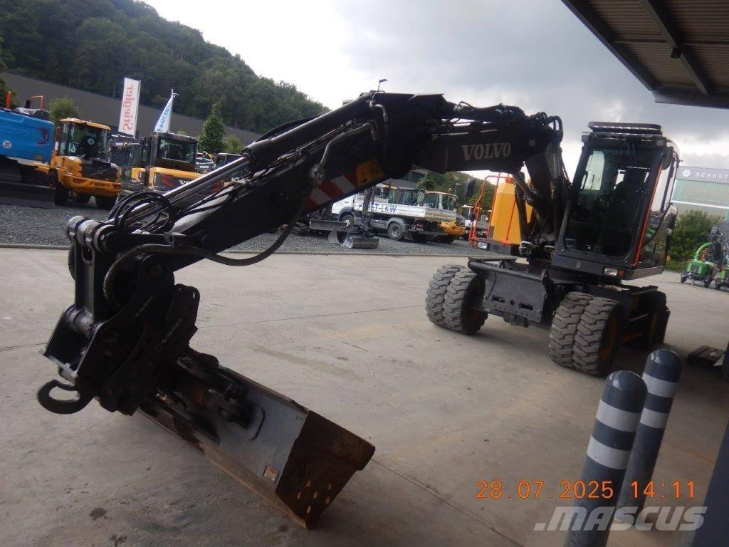 Volvo EWR 150 E Pelle sur pneus
